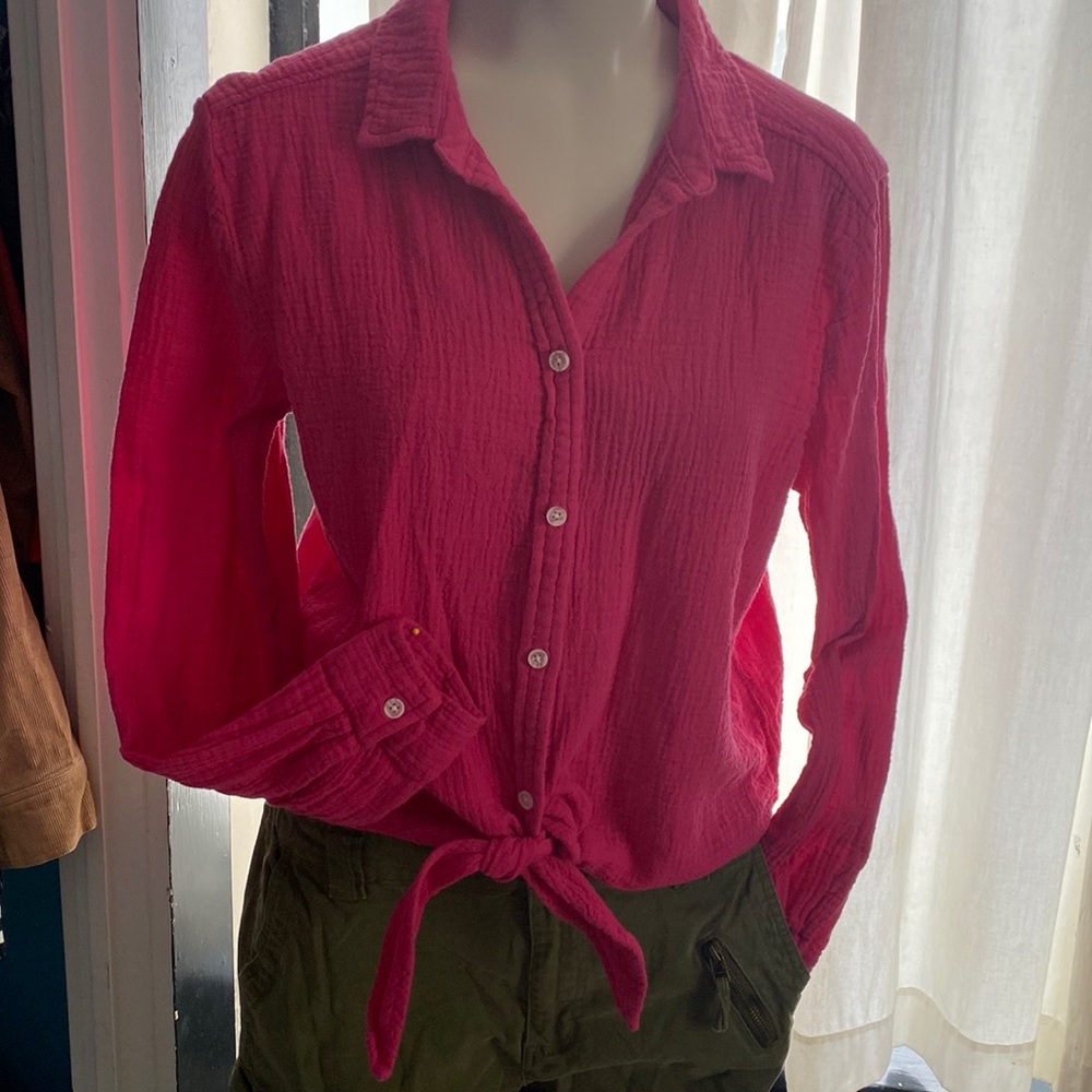 BeachLunchLounge Collection Women’s buttonup blouse hotpink tie waist size small